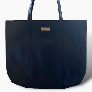 Carolina Herrera - Good Girl Tote Bag
